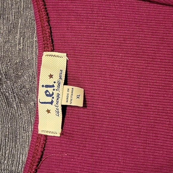 L.e.i Tank - Picture 5 of 6